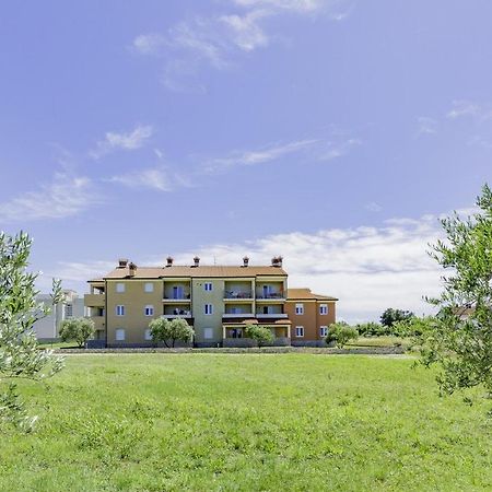 Apartments Monte Rosso Савудрія Екстер'єр фото