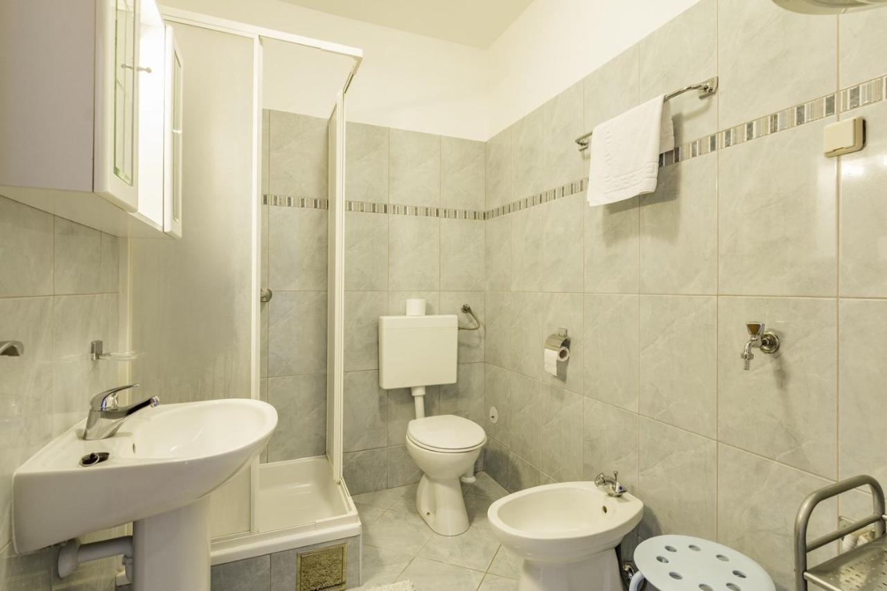 Apartments Monte Rosso Савудрія Екстер'єр фото