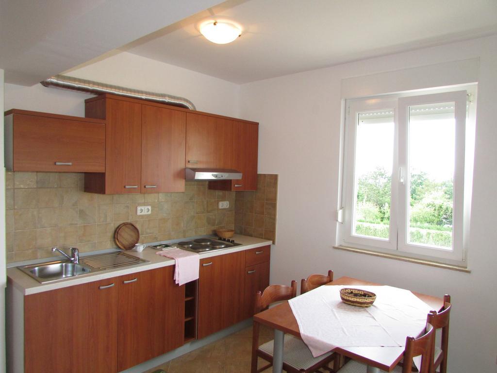 Apartments Monte Rosso Савудрія Екстер'єр фото